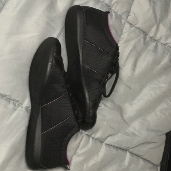 Rare Reebok shoes - Picture 5 of 6